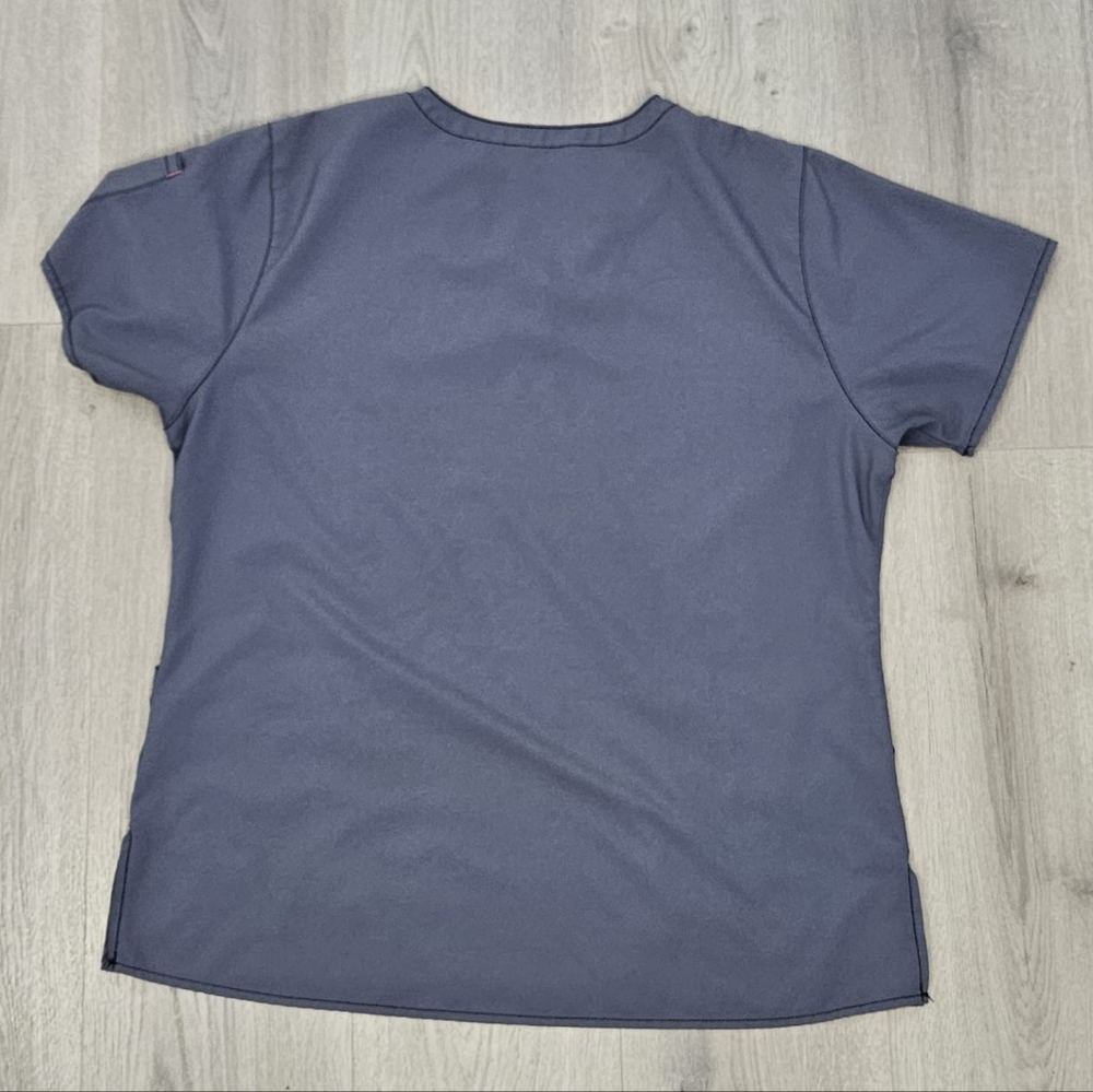 Carhartt Women's Charcoal V-Neck Scrub Set - Picture 6 of 13